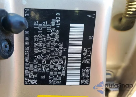 2010 Toyota Highlander z USA, uszkodzony, nr VIN 5TDBK3EH7AS032333